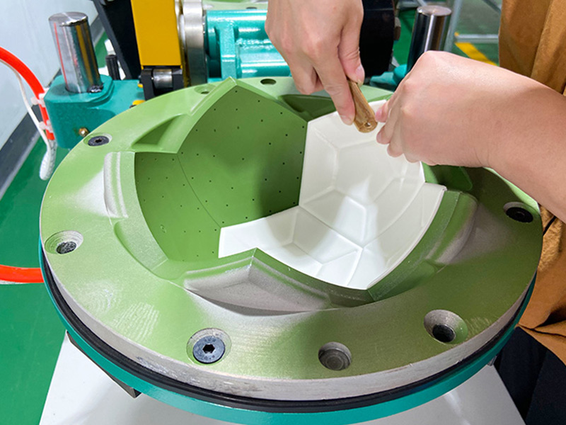 ถูกผูกมัดด้วยความร้อน